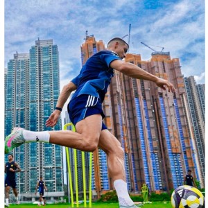 C罗香港备战沙超杯：勤奋训练诠释成功之道