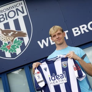 官方：曼联中场科利尔租借加盟西布罗姆维奇，租期一个赛季